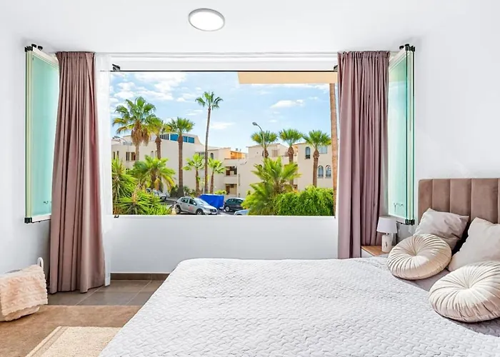 Cozy, Modern Dream Blue * Callao Salvaje