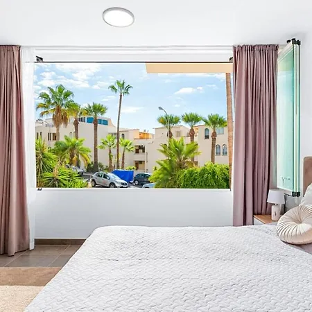 Cozy, Modern Dream Blue * كالاو سالفاجي