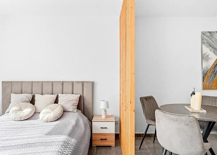 Cozy, Modern Dream Blue كالاو سالفاجي